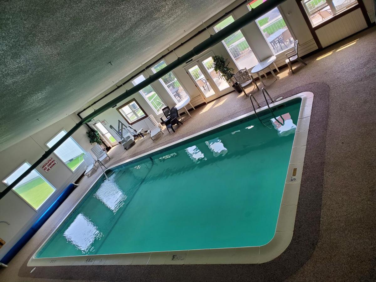 Voyager Inn 세인트이그나스 외부 사진